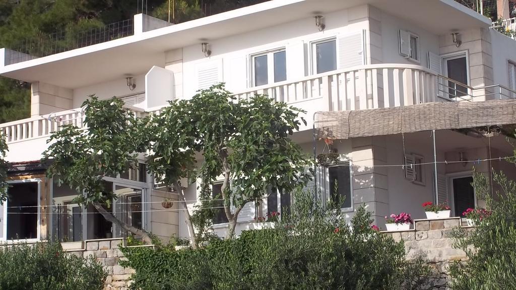 Apartments Kalajzic Omiš Eksteriør bilde